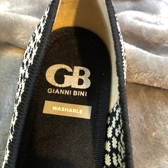 Gianni Bini Washable flats - Picture 2 of 6